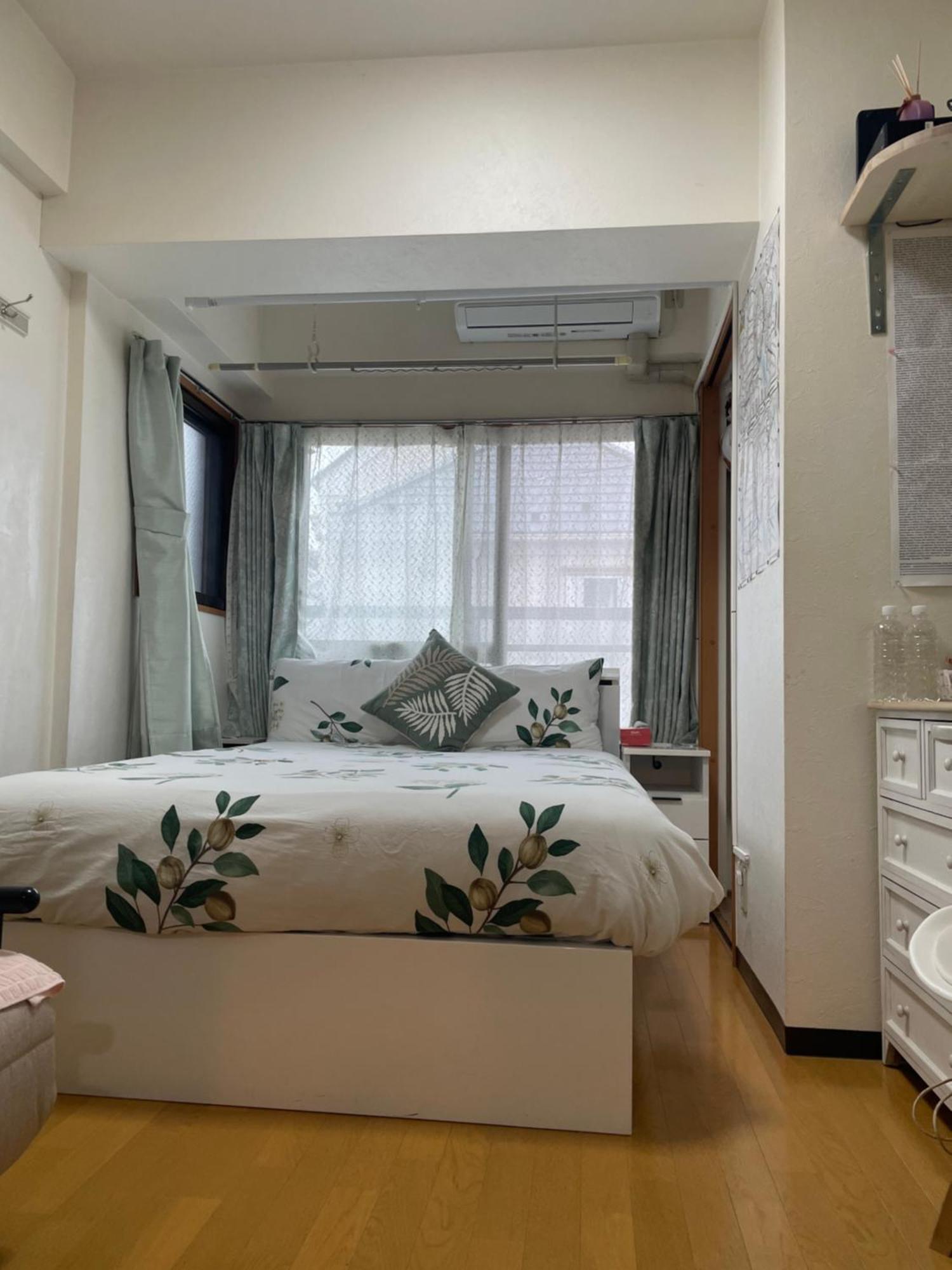 新宿安靜の家-A Quiet Home In Shinjuku - A 26 Square Meter Double Bed Room That Feels Like Home Präfektur Tokio Exterior foto